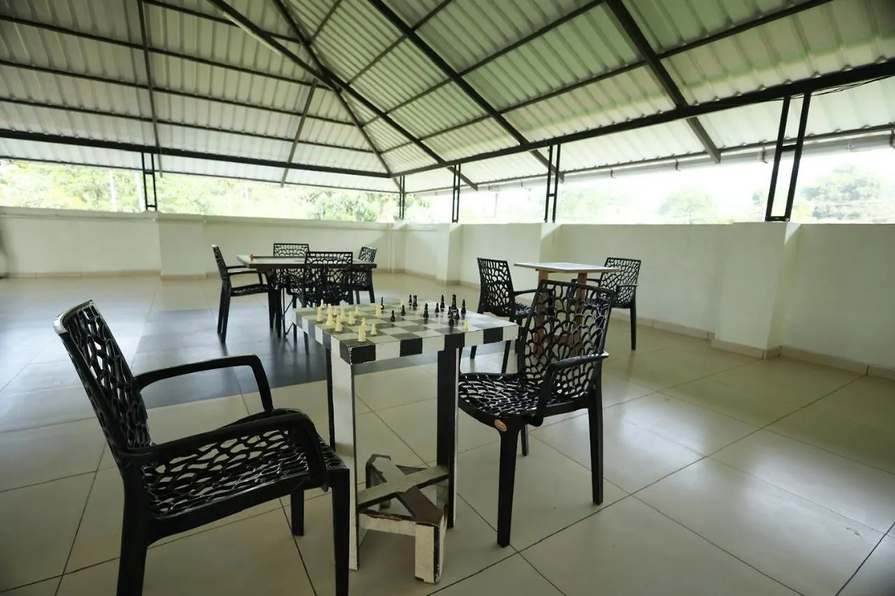 Caravan Holiday Homes Vythiri